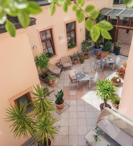 Fotos del hotel Lucia:  28