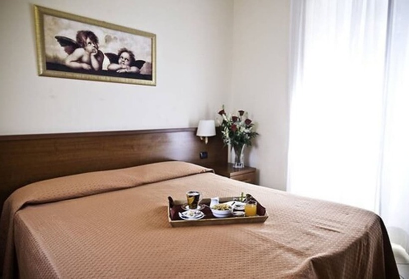 Fotos del hotel Priscilla:  2