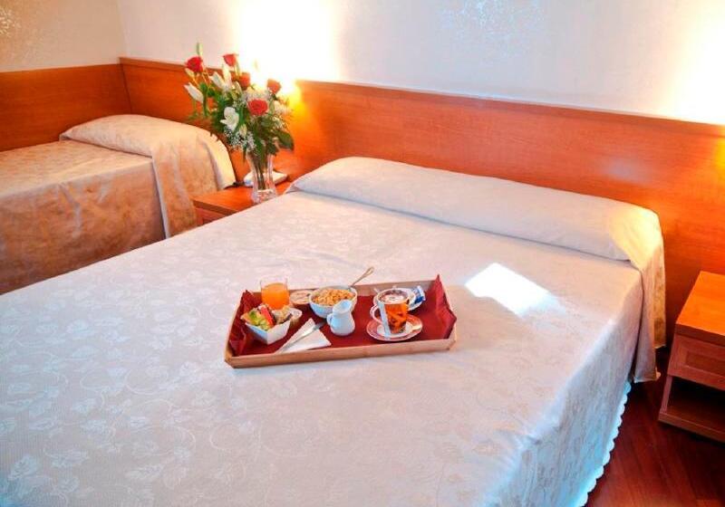 Fotos del hotel Priscilla:  5