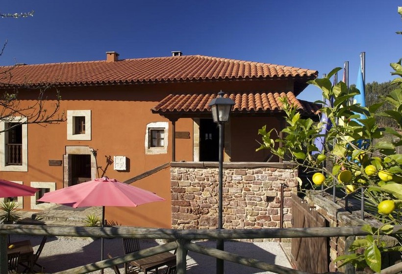 هتل روستایی La Corte De Lugas