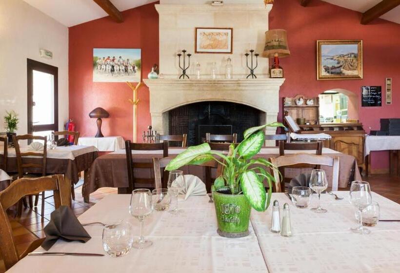 Logis Hotel Restaurant Le Flamant Rose Camargue
