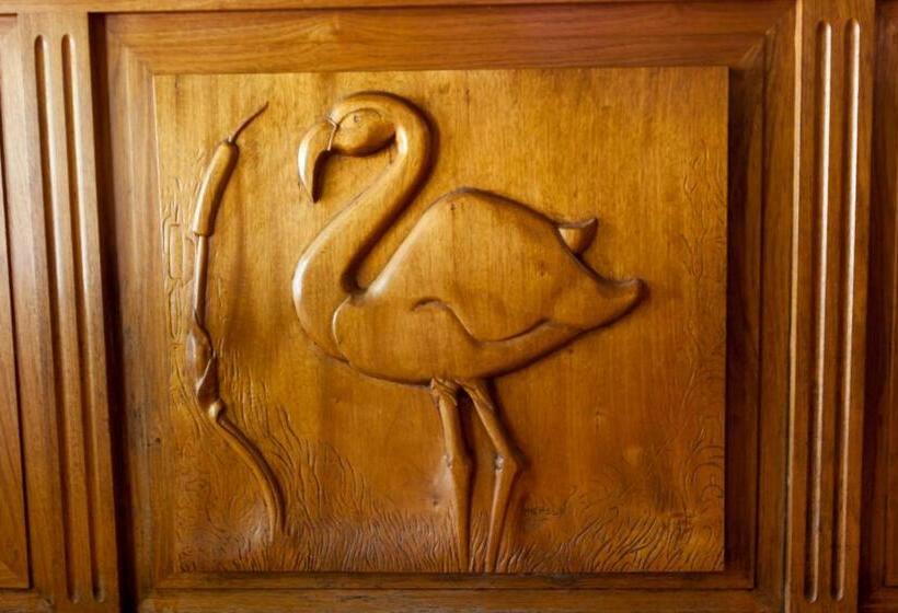 Logis Hotel Restaurant Le Flamant Rose Camargue