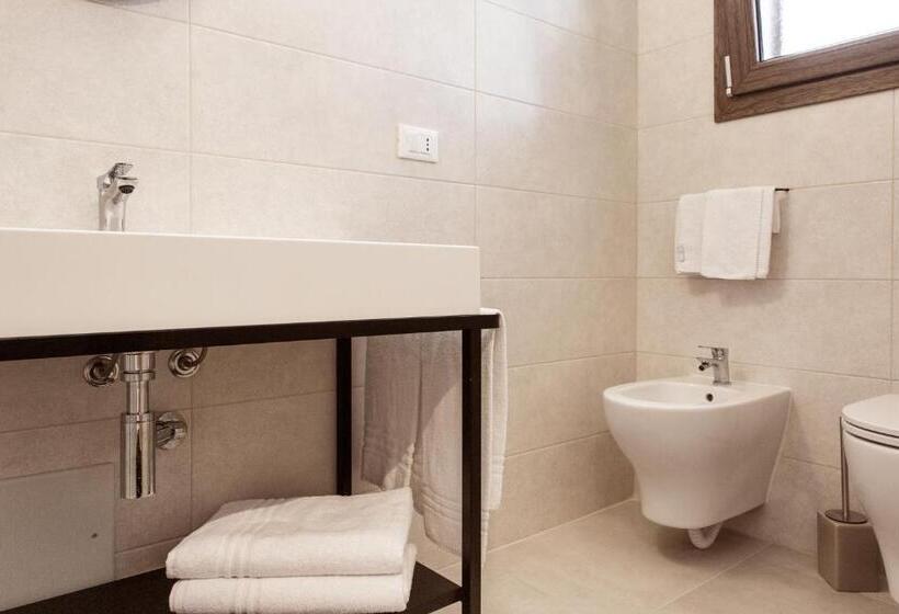 هتل Albergo Il Giardino