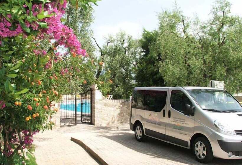 هتل Albergo Il Giardino