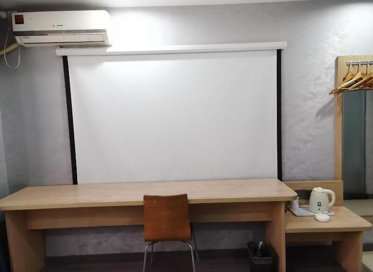 ホテル 7days Inn Changsha Houjiatang Yali High School