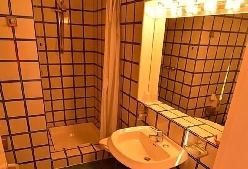 호텔 Albergo Ristorante Della Torre