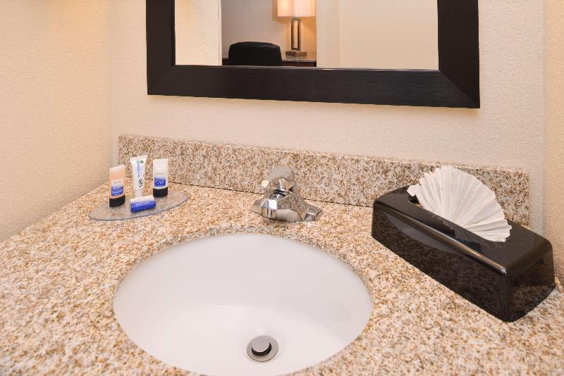 هتل Best Western Executive Inn & Suites
