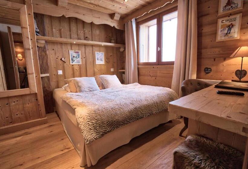 فندق Chalet Hôtel Du Mont Charvin & Spa