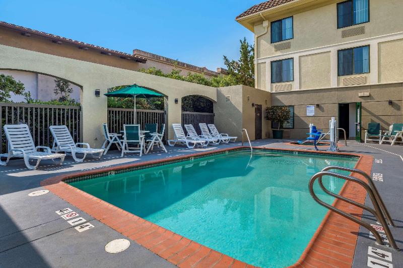 호텔 Comfort Inn South San Jose  Morgan Hill