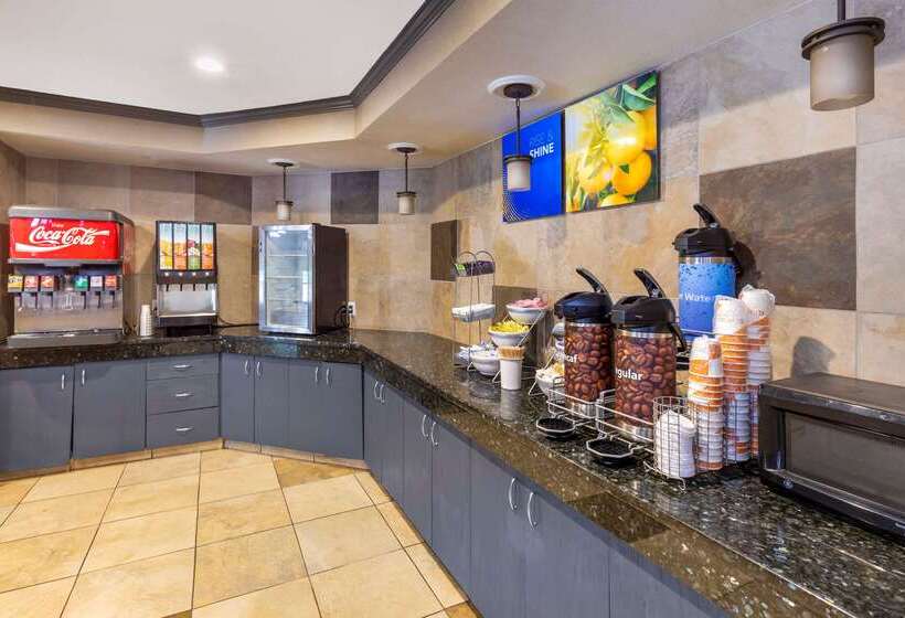 בית מלון כפרי Comfort Suites Denver Tech Center