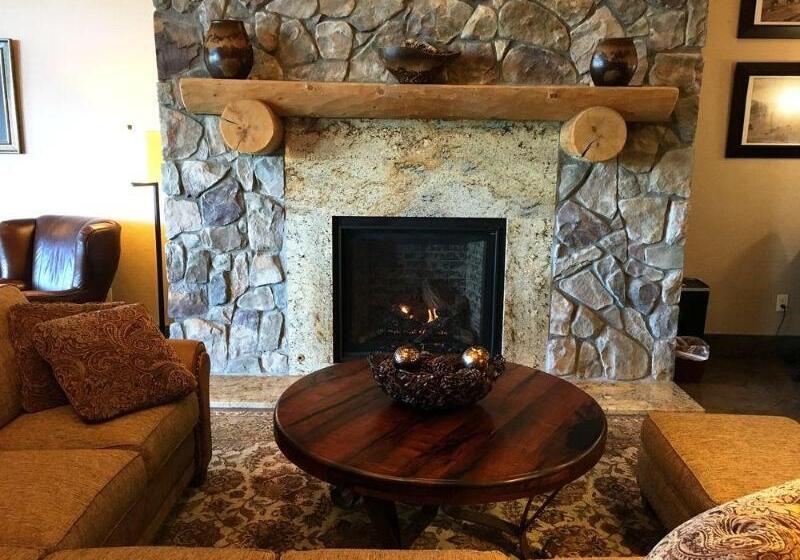 酒店 Comfort Suites Golden West On Evergreen Parkway