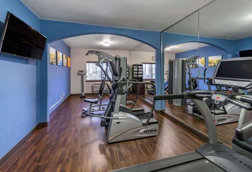 酒店 Comfort Suites Near Six Flags Magic Mountain