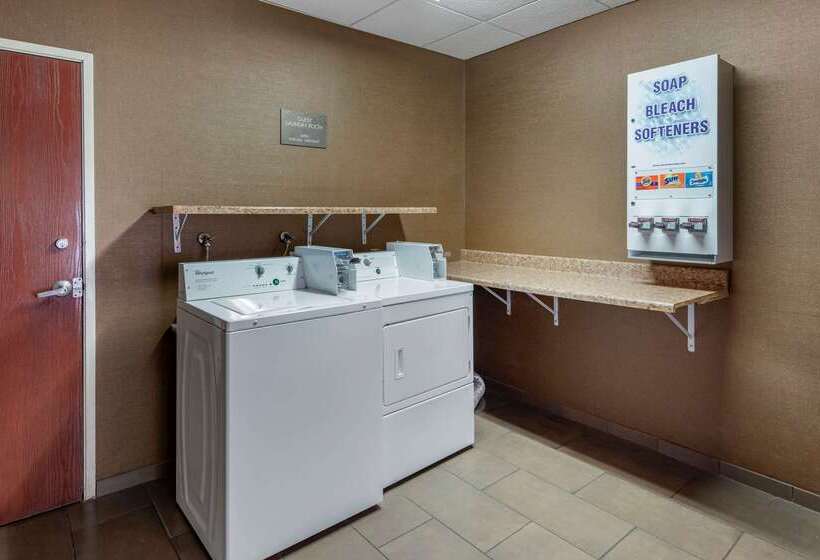 酒店 Comfort Suites Near Six Flags Magic Mountain