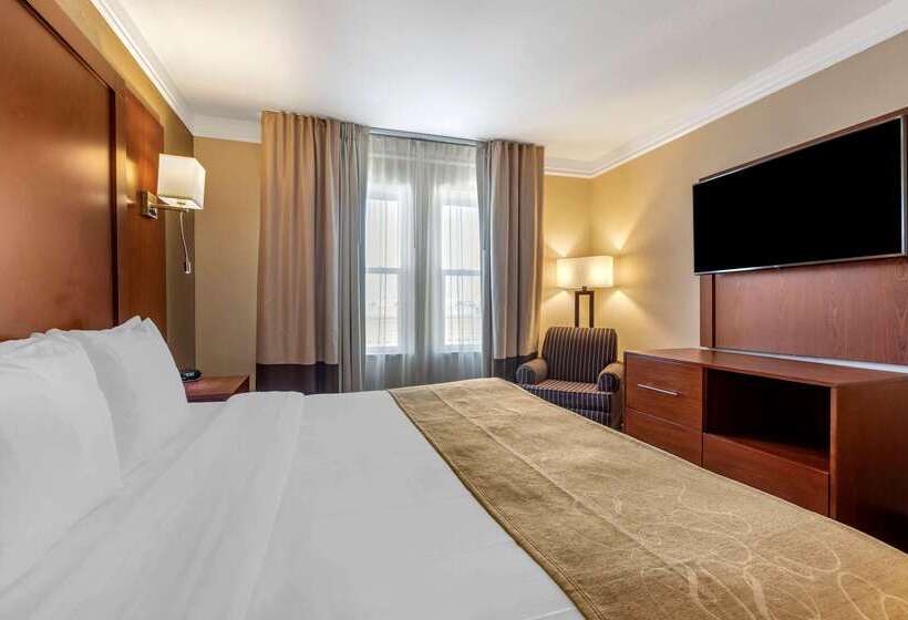 호텔 Comfort Suites Visalia Convention Center