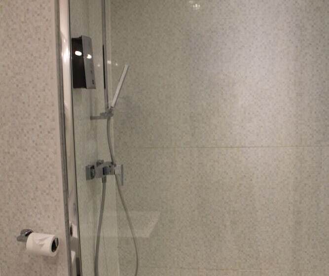 Logis Hotel Restaurant De L Abbaye