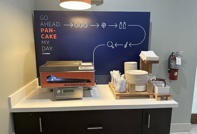 فندق Holiday Inn Express & Suites Mountain View, An Ihg