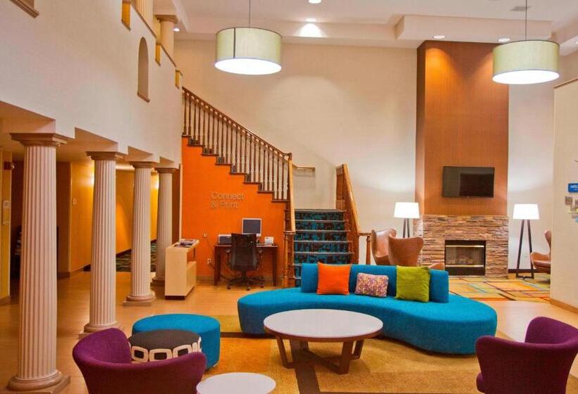 هتل Country Inn & Suites By Radisson, Modesto/salida
