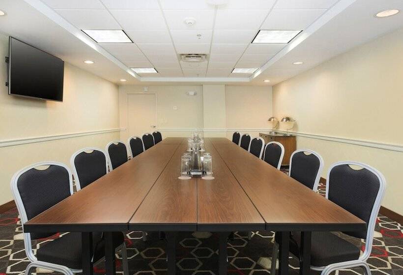 فندق Four Points Bentonville