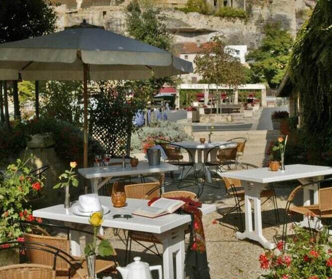 هتل Hostellerie Du Passeur   Hôtel & Restaurant   Climatisation Et Piscine Chauffée