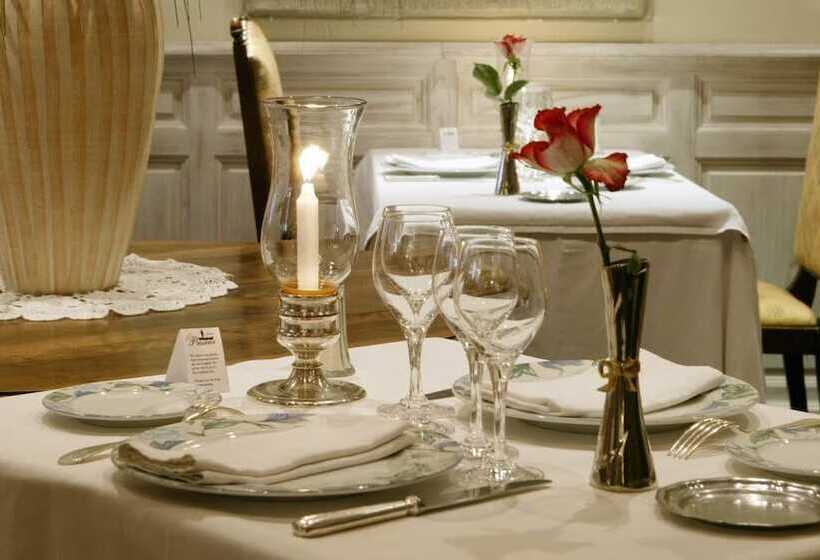 هتل Hostellerie Du Passeur   Hôtel & Restaurant   Climatisation Et Piscine Chauffée