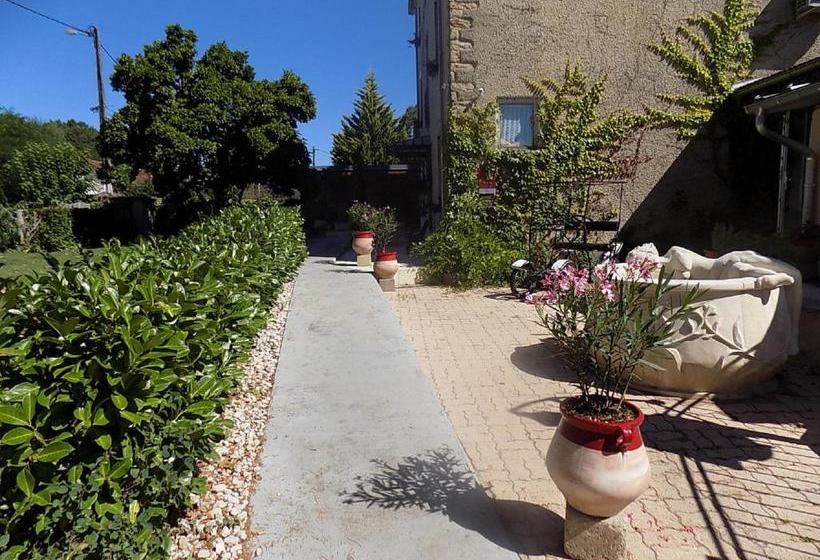 호텔 Logis Hôtel & Spa Le Saint Antoine