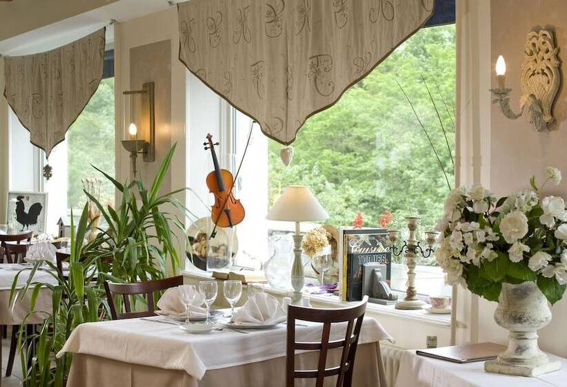 ホテル Hôtel Le Rivalet