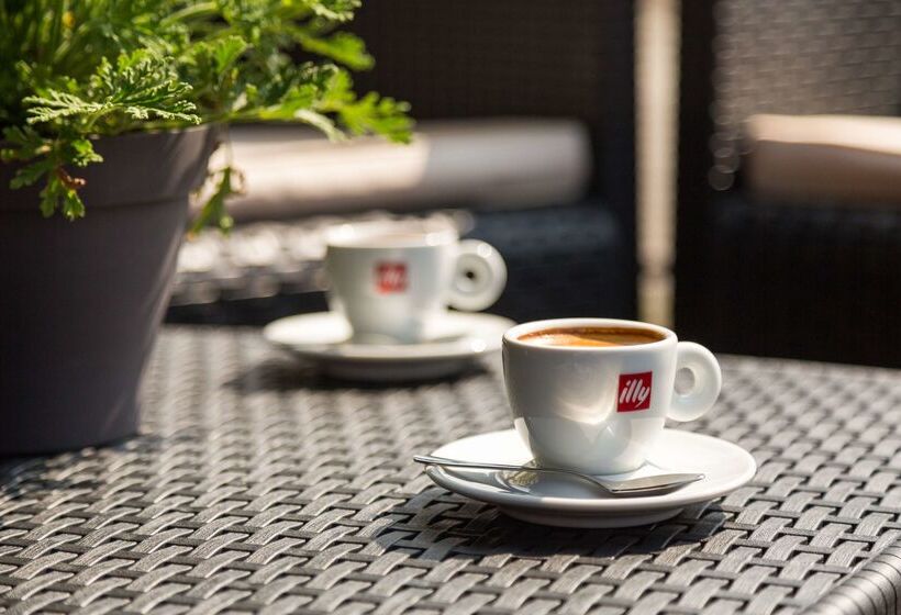 בית מלון כפרי Hôtel Restaurant Du Château