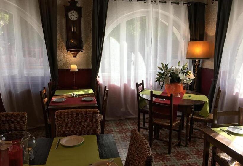 هتل L'auberge Catalane