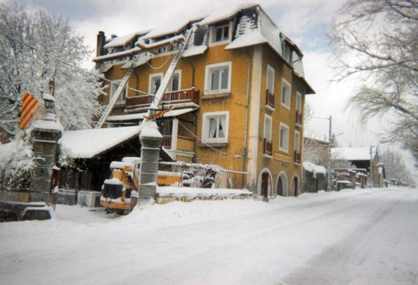 هتل L'auberge Catalane