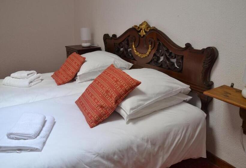 هتل L'auberge Catalane