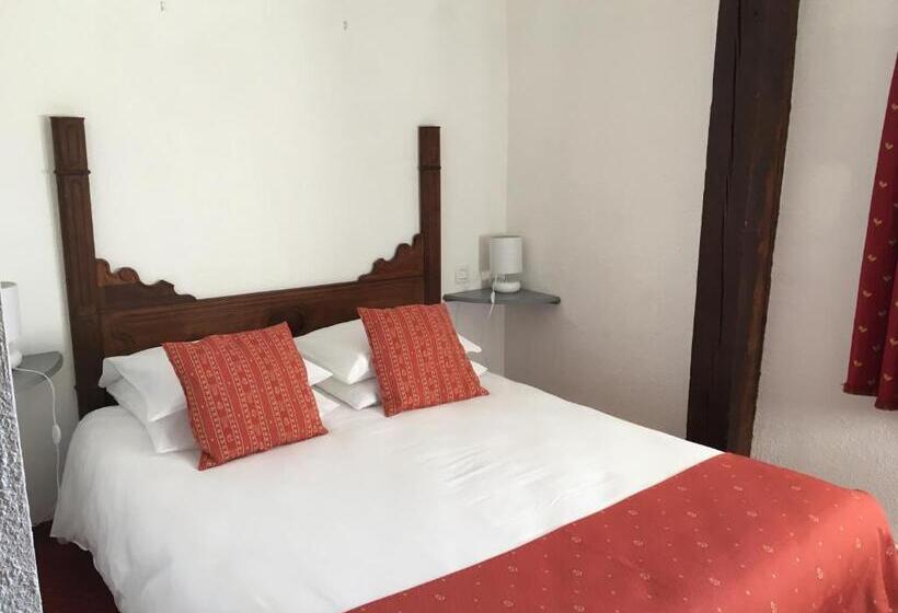 هتل L'auberge Catalane