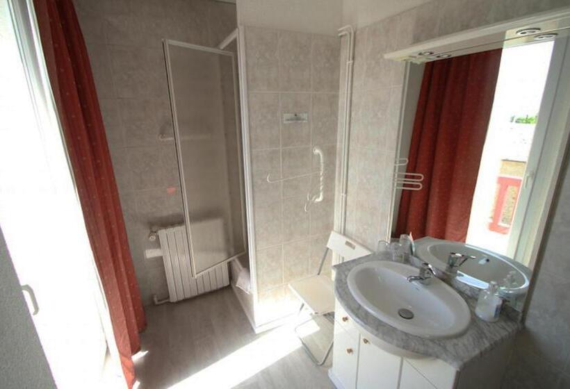 هتل L'auberge Catalane