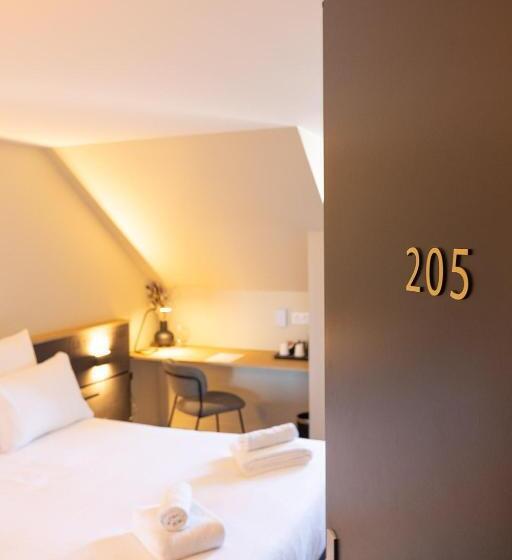 هتل Logis Hôtel & Restaurant Le Vert Bocage