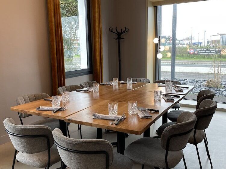 هتل Logis Hôtel & Restaurant Le Vert Bocage