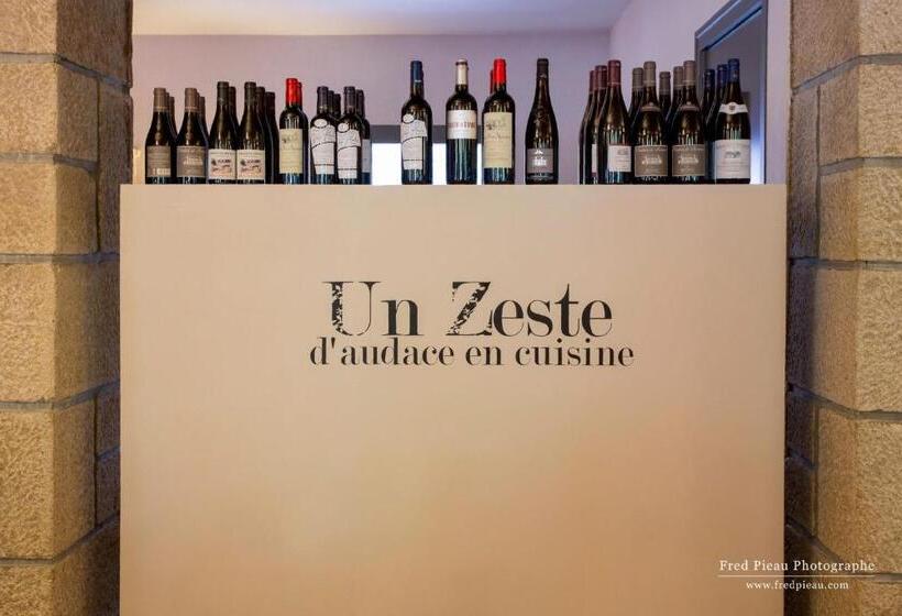 ホテル Le Vieux Moulin