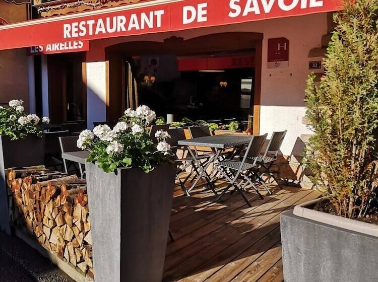 Отель Hôtel Les Airelles