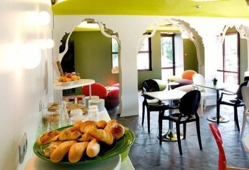 فندق Logis Auberge De La Foret