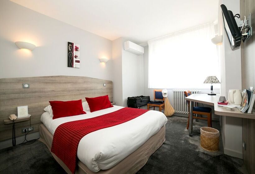 هتل Logis Auberge De La Rose
