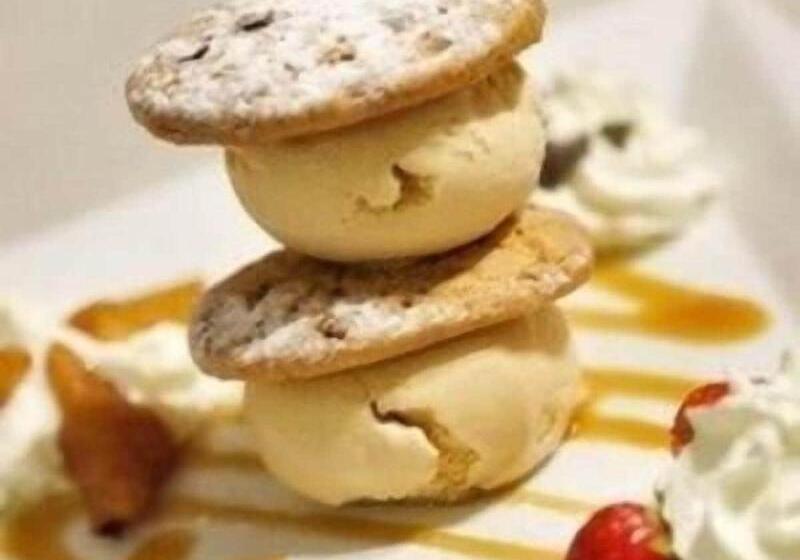 호텔 Logis  Auberge Du Colombier