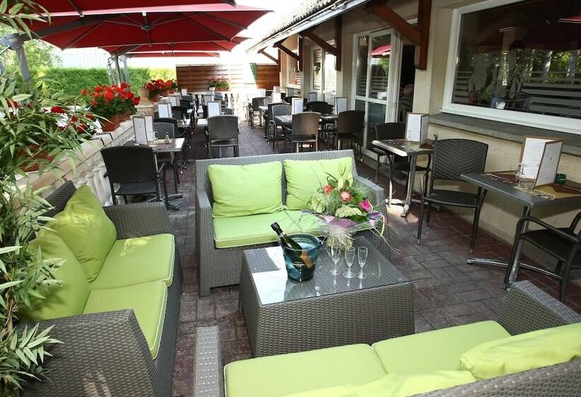 هتل Logis Bagatelle   51530 Dizy