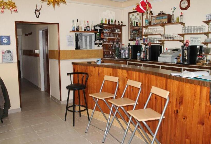 Отель Logis Hôtel Beauséjour