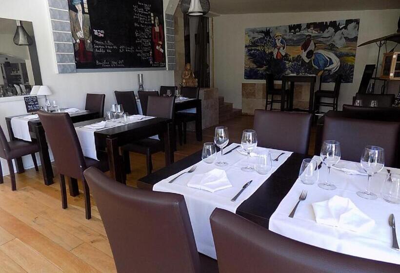 호텔 Logis Hôtel & Spa Le Saint Antoine