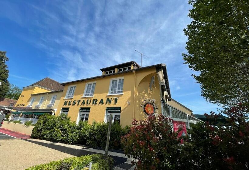 호텔 Logis Hôtel Restaurant Du Lion D Argent Et Des Tanneries