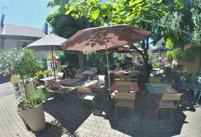 هتل La Terrasse Fleurie, Logis, Hôtel Et Restaurant