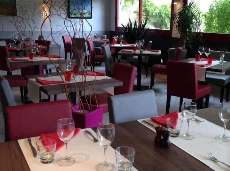 هتل La Terrasse Fleurie, Logis, Hôtel Et Restaurant