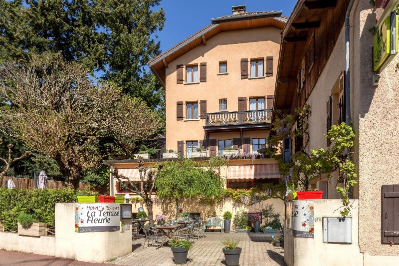 Hotel Logis  La Terrasse Fleurie