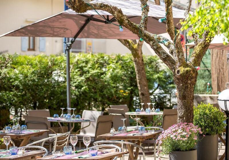 هتل La Terrasse Fleurie, Logis, Hôtel Et Restaurant