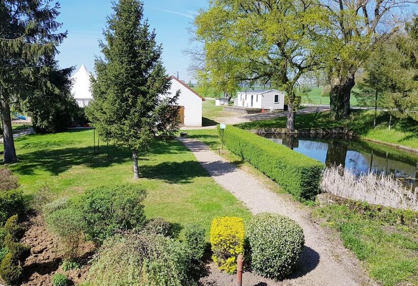 Hotel Logis  Les Tuileries