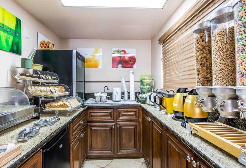 هتل Quality Inn Burbank Airport