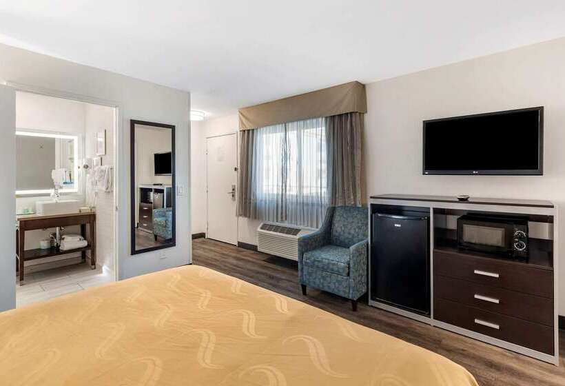 هتل Quality Inn Burbank Airport